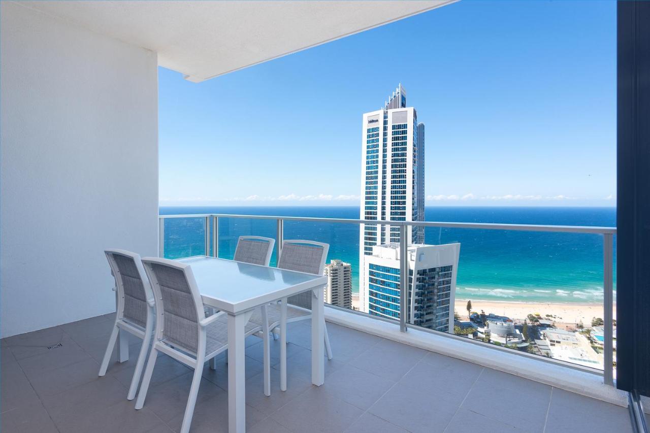 Circle On Cavill - Hosted By Coastal Letting Apartment Gold Coast Exterior foto