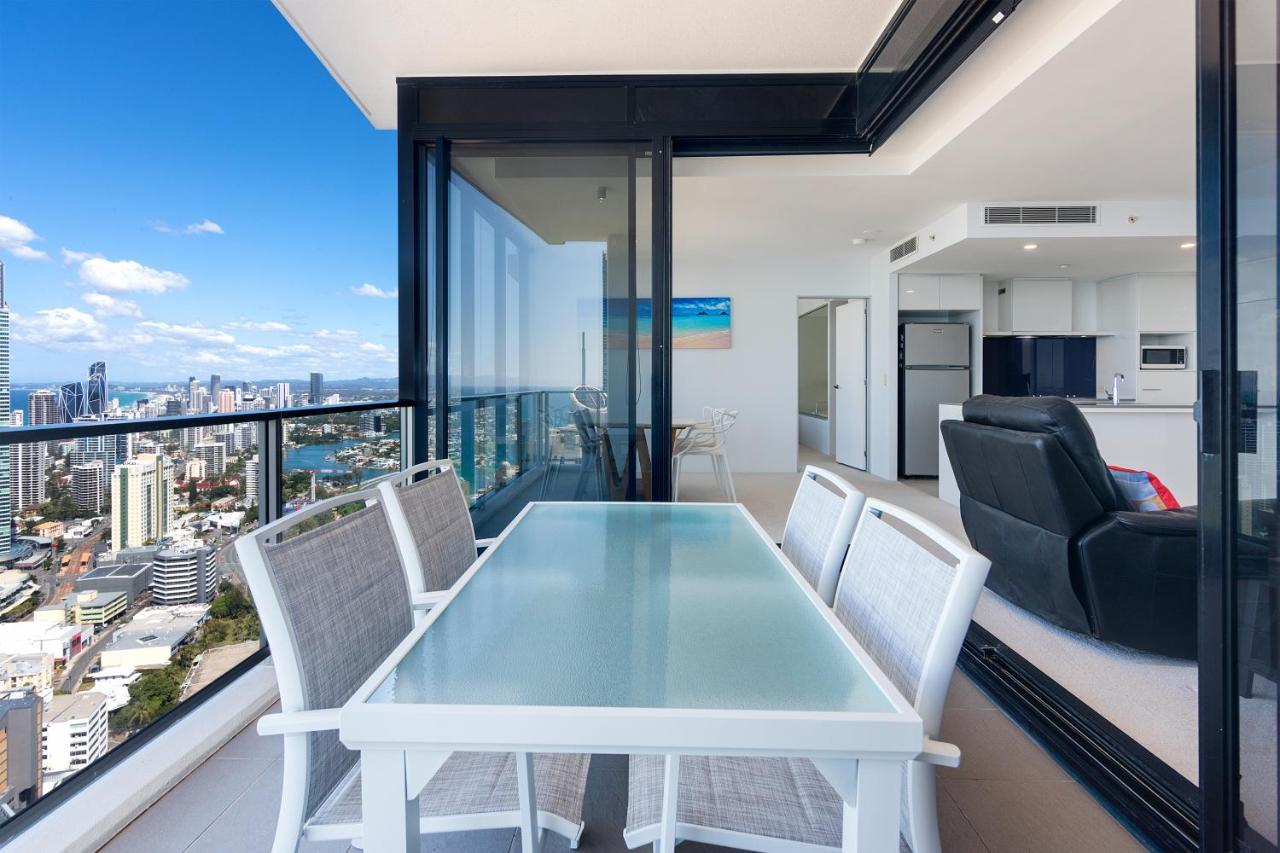 Circle On Cavill - Hosted By Coastal Letting Apartment Gold Coast Exterior foto